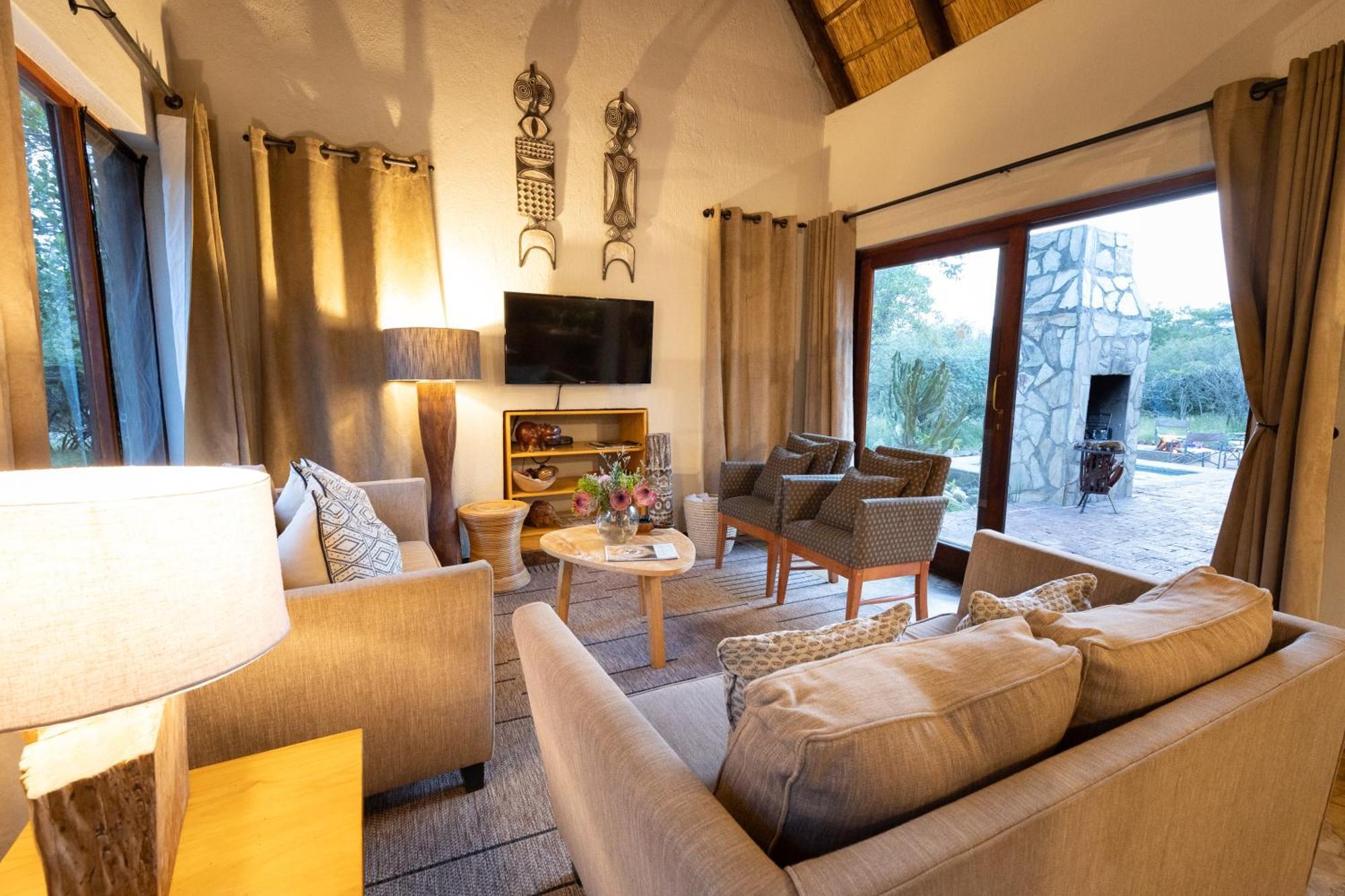 Lodge Zebra *